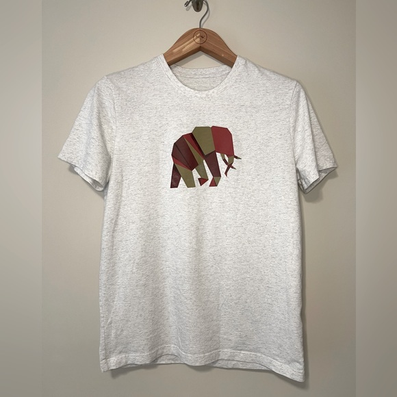 Banana Republic Other - Banana Republic T-Shirt